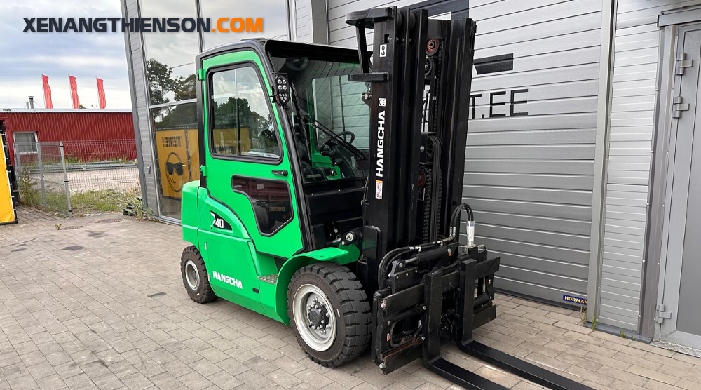 Xe nâng điện 4 tấn