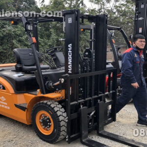 Xe nâng chui container - Image 3