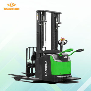 Alternative view of Xe nâng tay điện pin lithium 1.2 – 1.6 tấn dòng Reach Fork